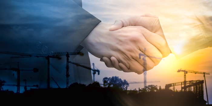 handshake-700x350 hand shake - fastighetsenergi